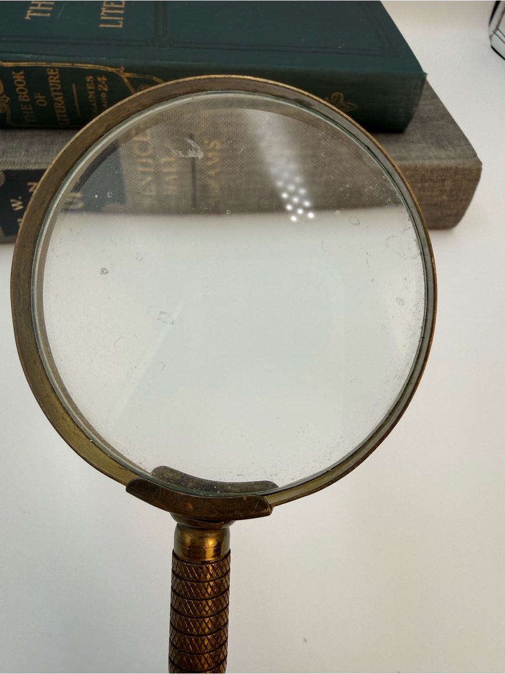 Vintage Two Tone Metal Magnifying Glass 6.5” - Picture 9 of 10